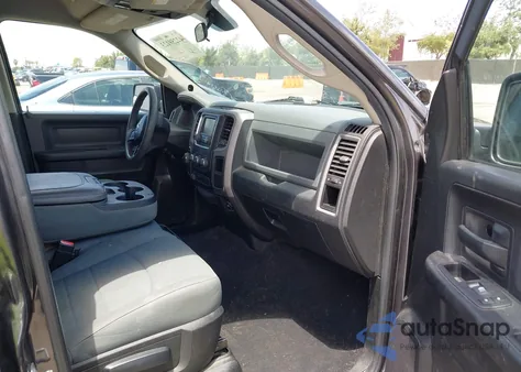 2018 Ram 1500 Express 4X2 5'7 Box из США, поврежденный, VIN 1C6RR6KT7JS350875